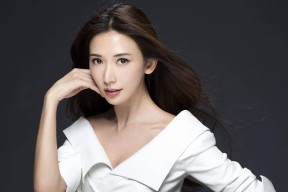 冰雪糖心：甜蜜恋情与冰冷背影交织的小说在线阅读