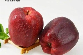 国产蛇果内藏诱人糖心，甜蜜滋味尽在其中！