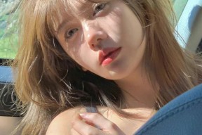国产糖心美女：甜美外表与独有魅力完美结合，感受不一样的美丽风采！